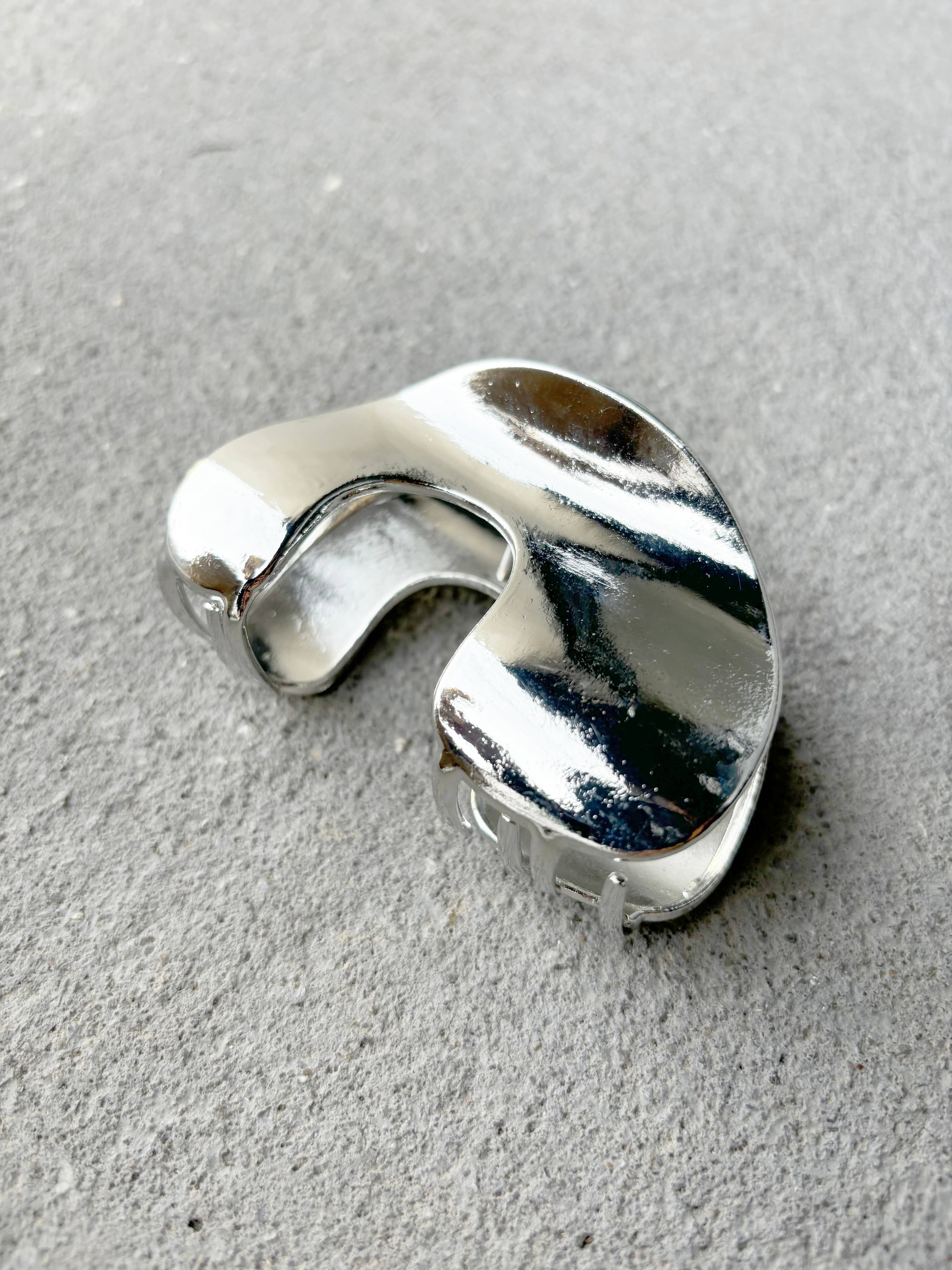 Colette Metal Hair Claw Clips | Silver