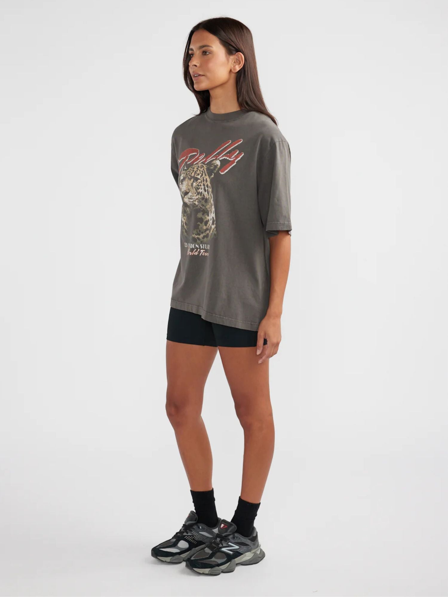 Ena Pelly - Pelly Tour Tee | Smoke