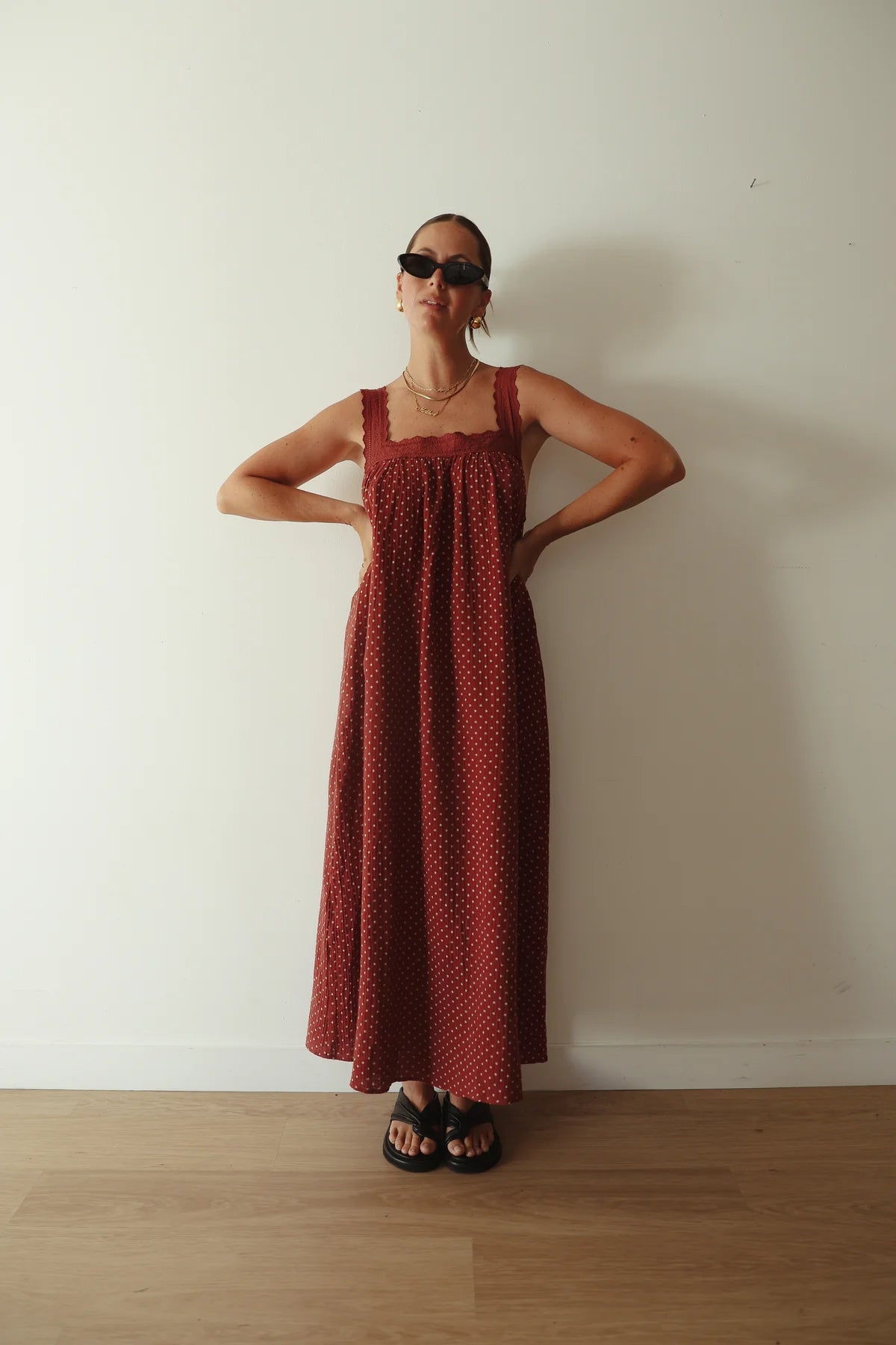 The Juno Slip | Choc w/ Blue Polka Dots