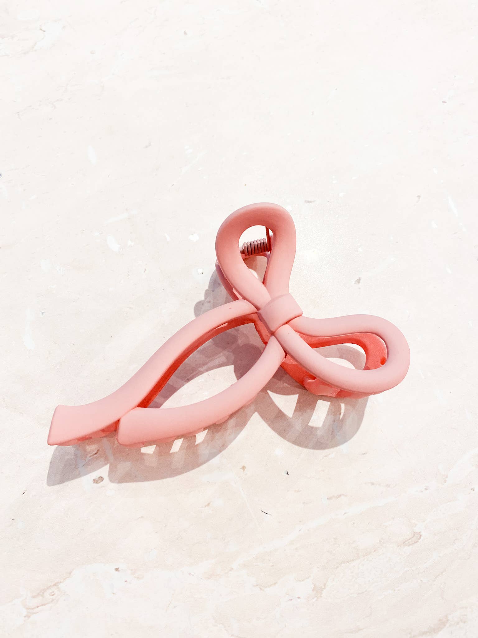 Romy Matte Bow Claw Clips | Pink