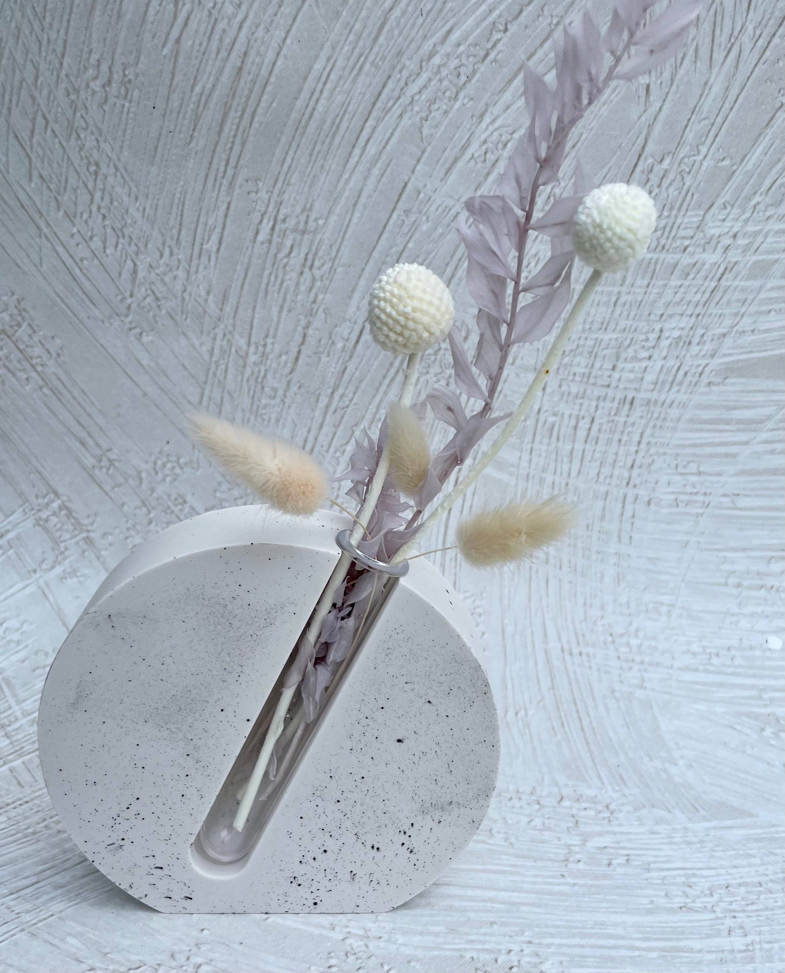 Sutton Propagation Vase |  White