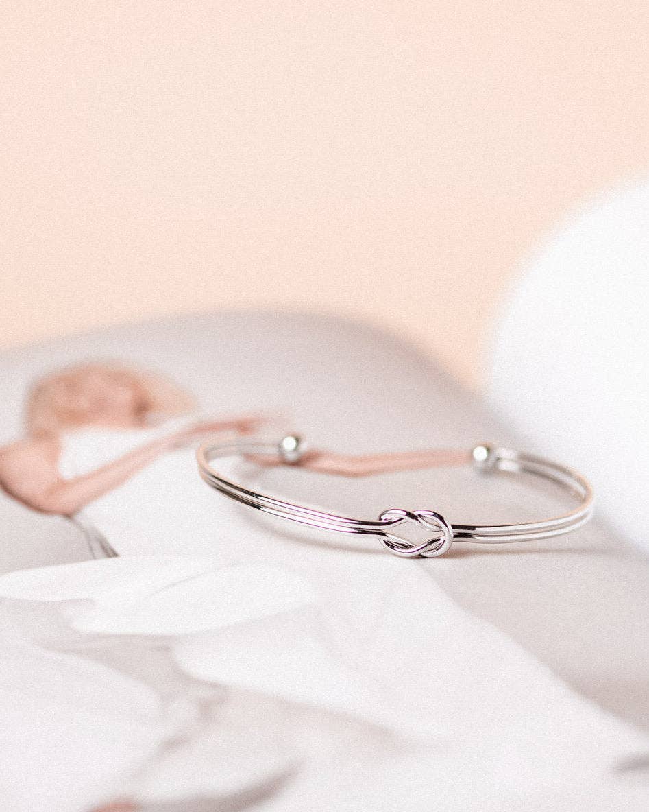 Double Knot Bangle | Silver