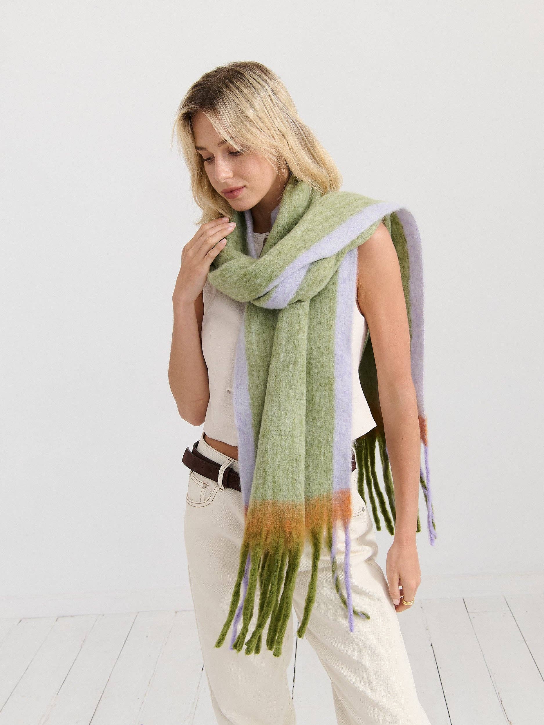 Lany Checkered Fluffy Scarf in Green