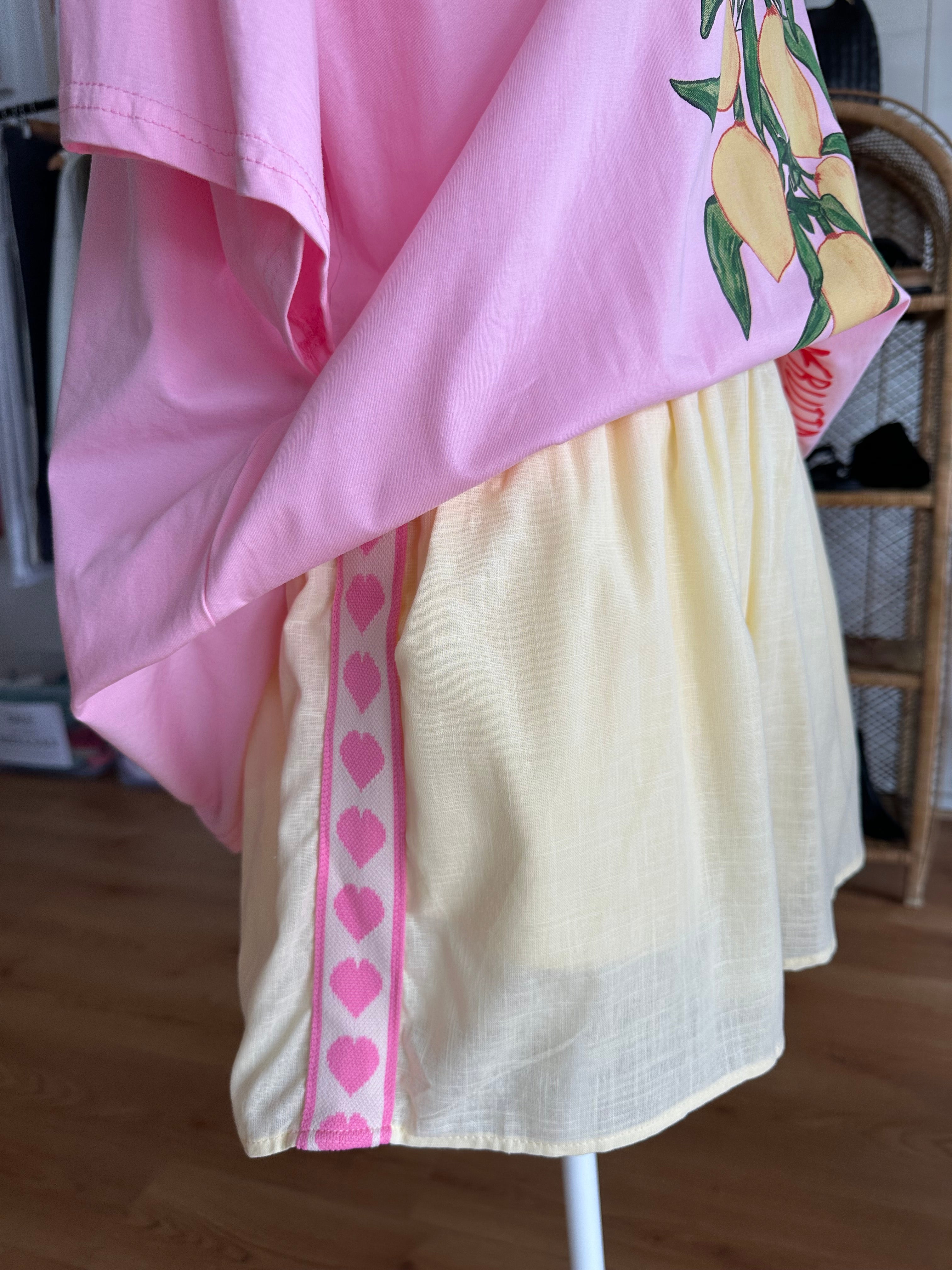 By Frankie Yellow & Heart Racer