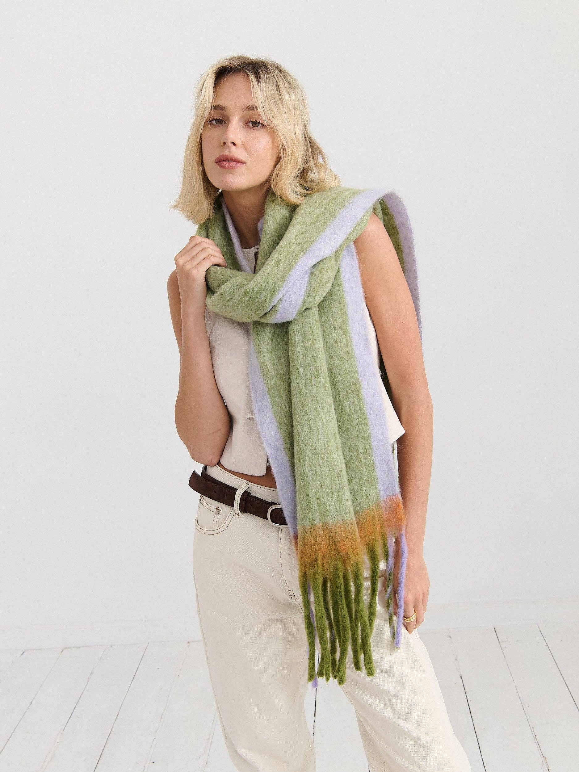 Lany Checkered Fluffy Scarf in Green