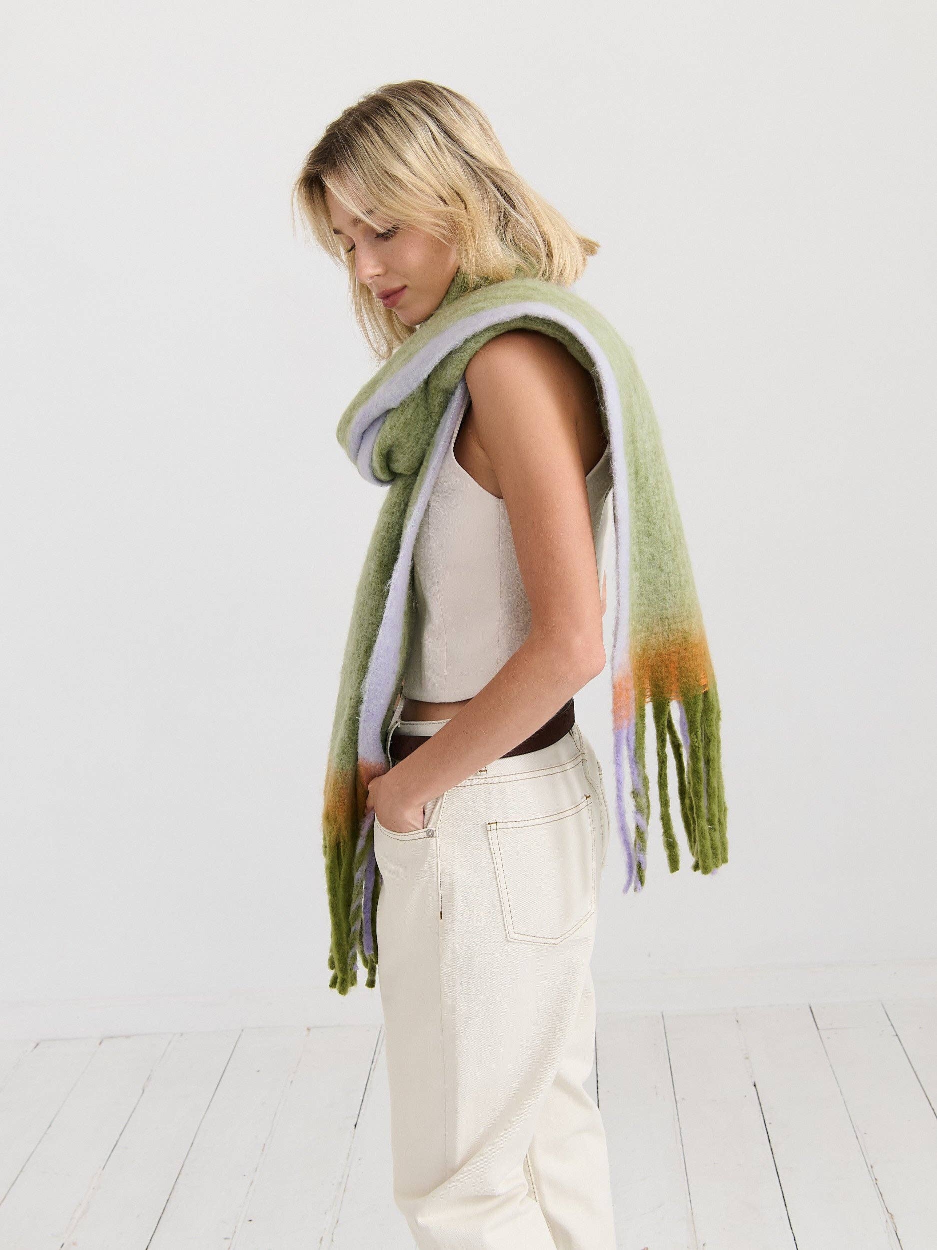 Lany Checkered Fluffy Scarf in Green