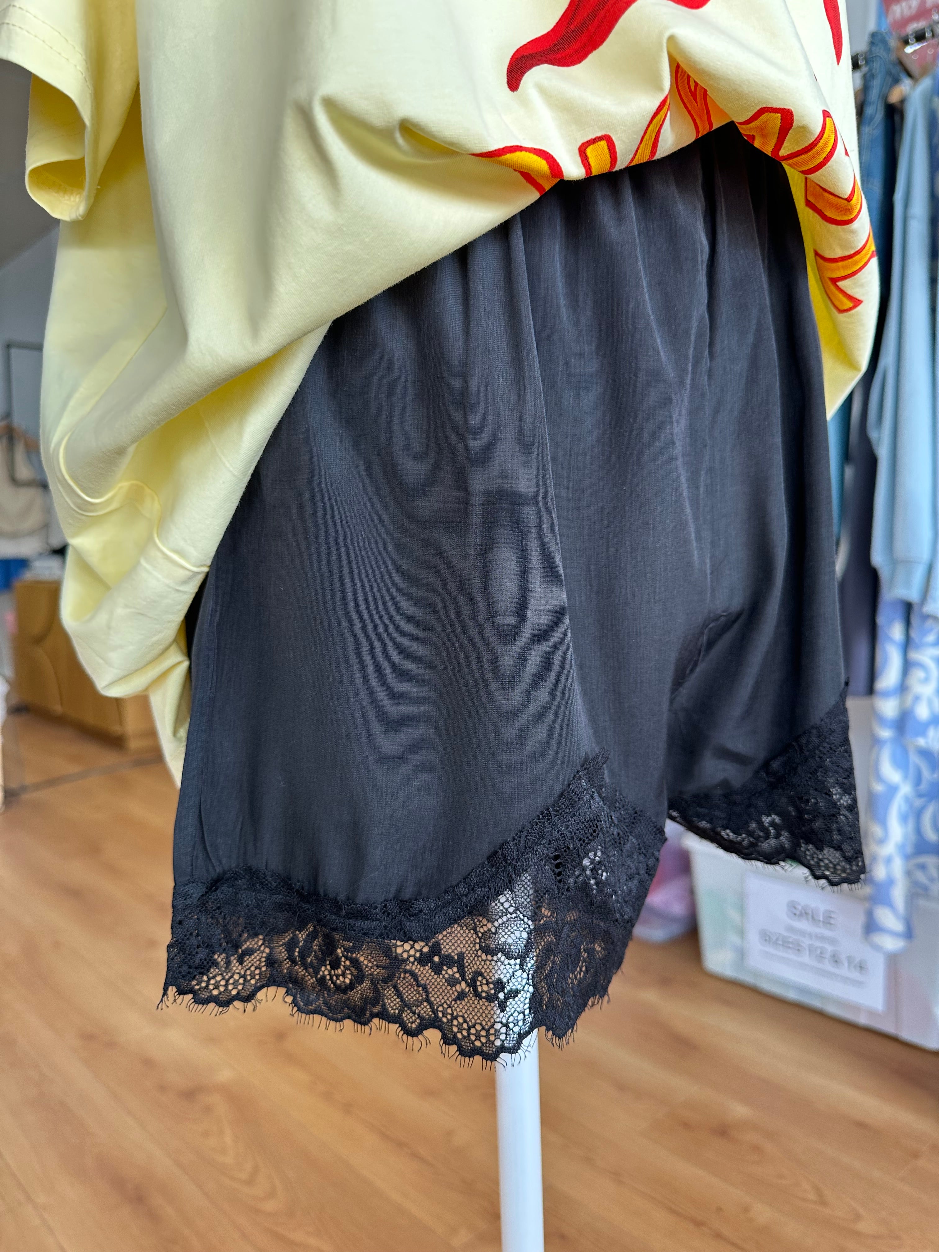 By Frankie Lace Shorts | Black