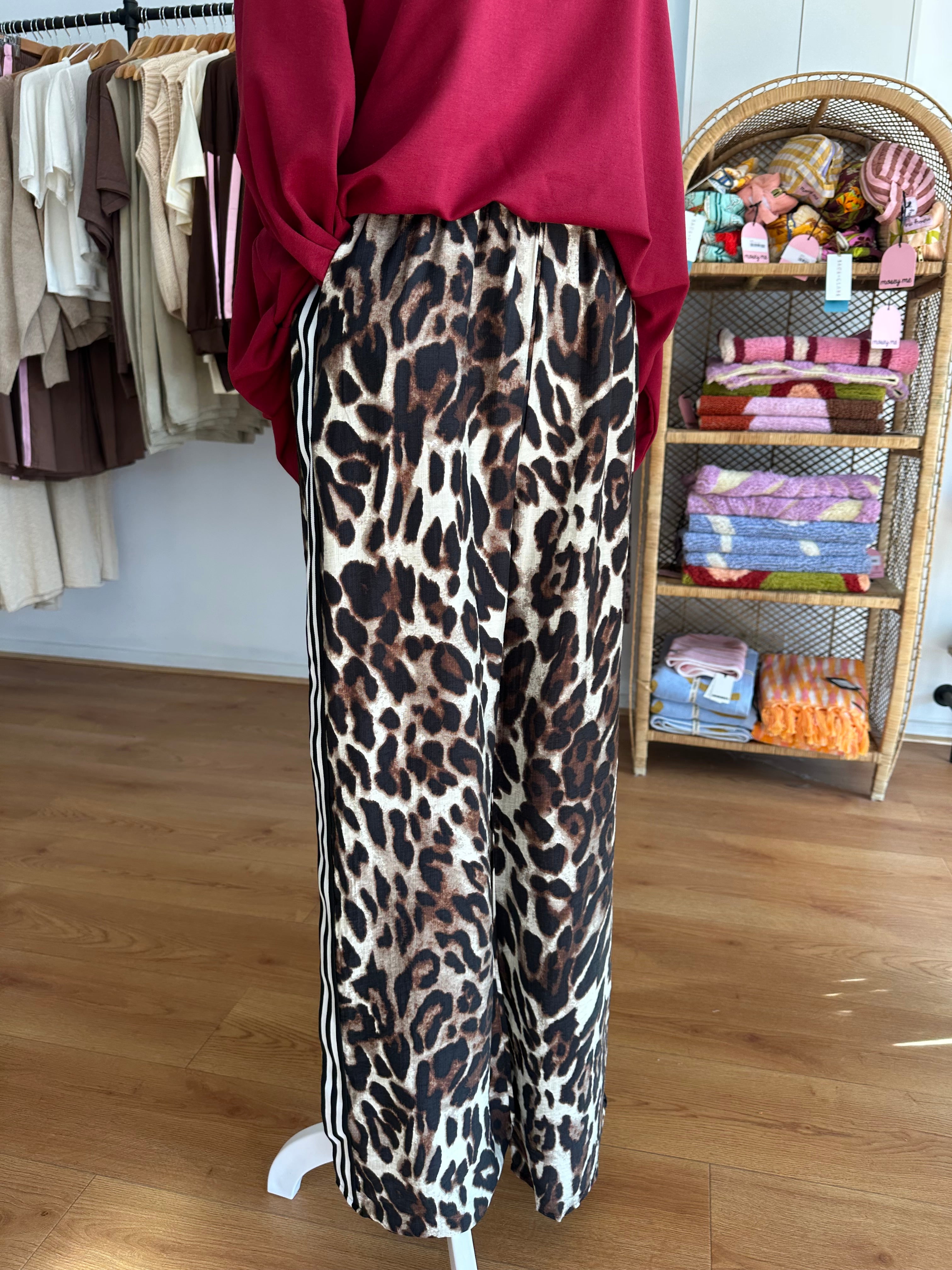 By Frankie Racer Pant | Leopard W Black Stripes