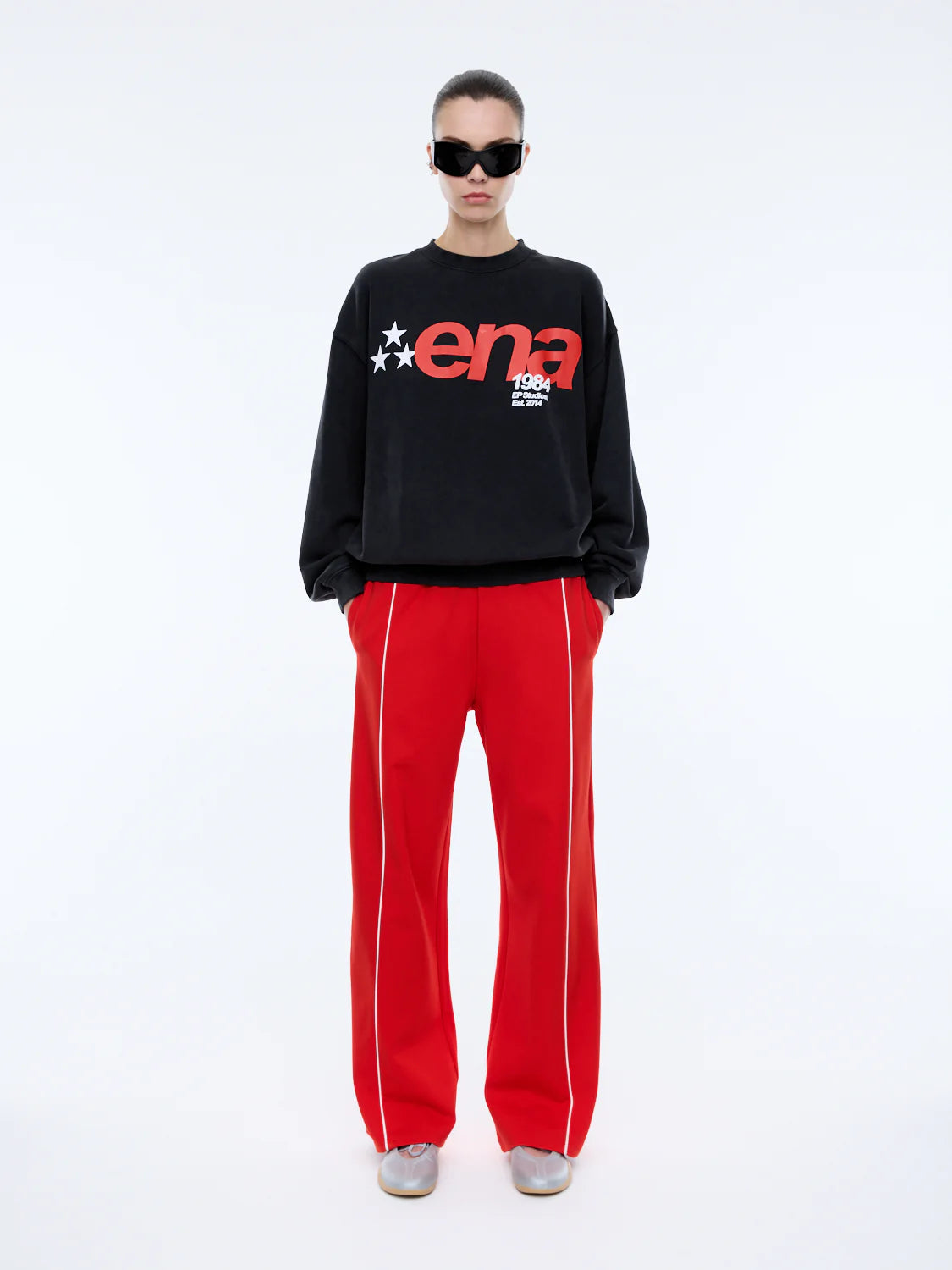 Ena Pelly -Star Sweatshirt