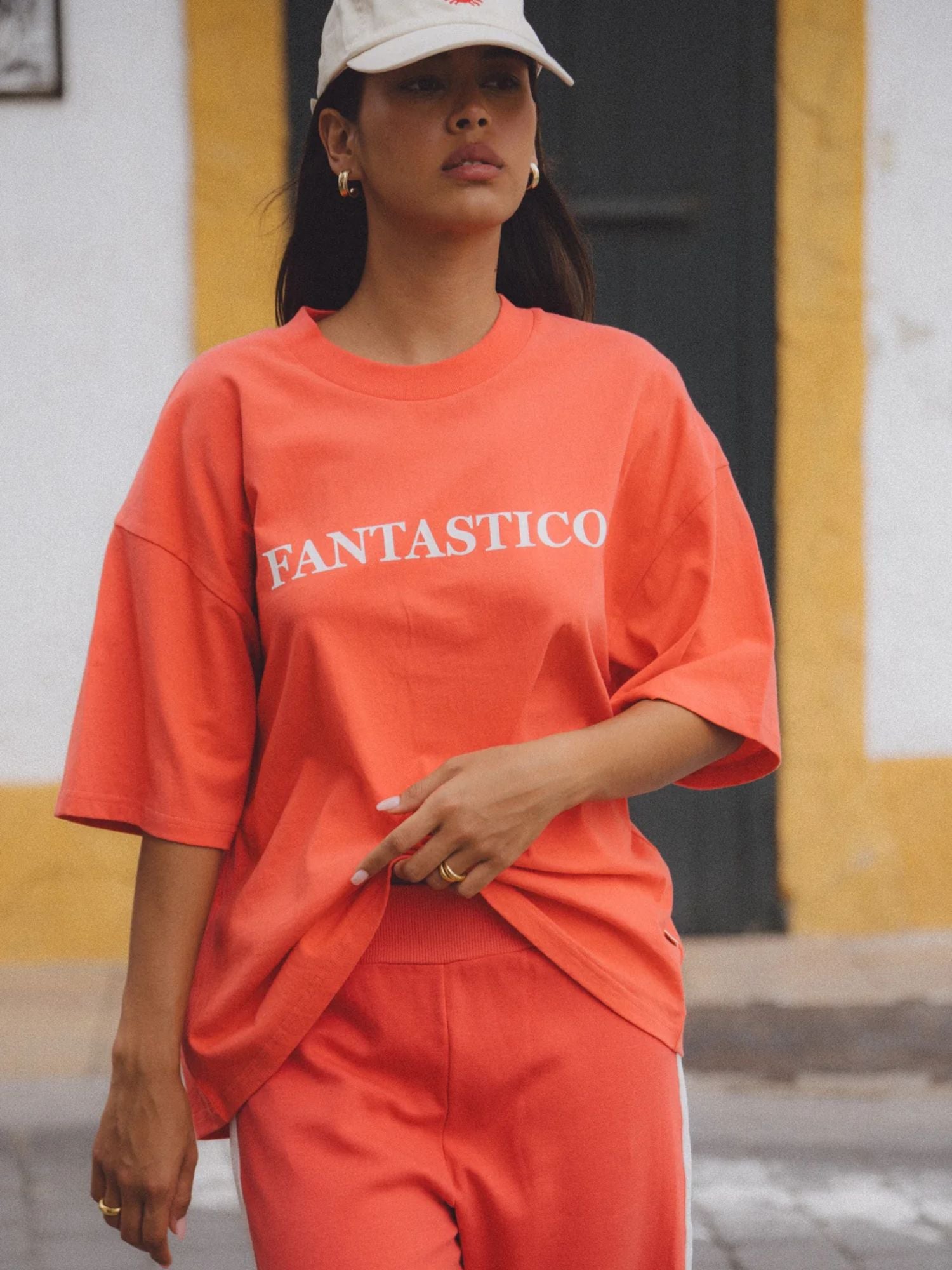 Fantastico Tee | Lobster Red