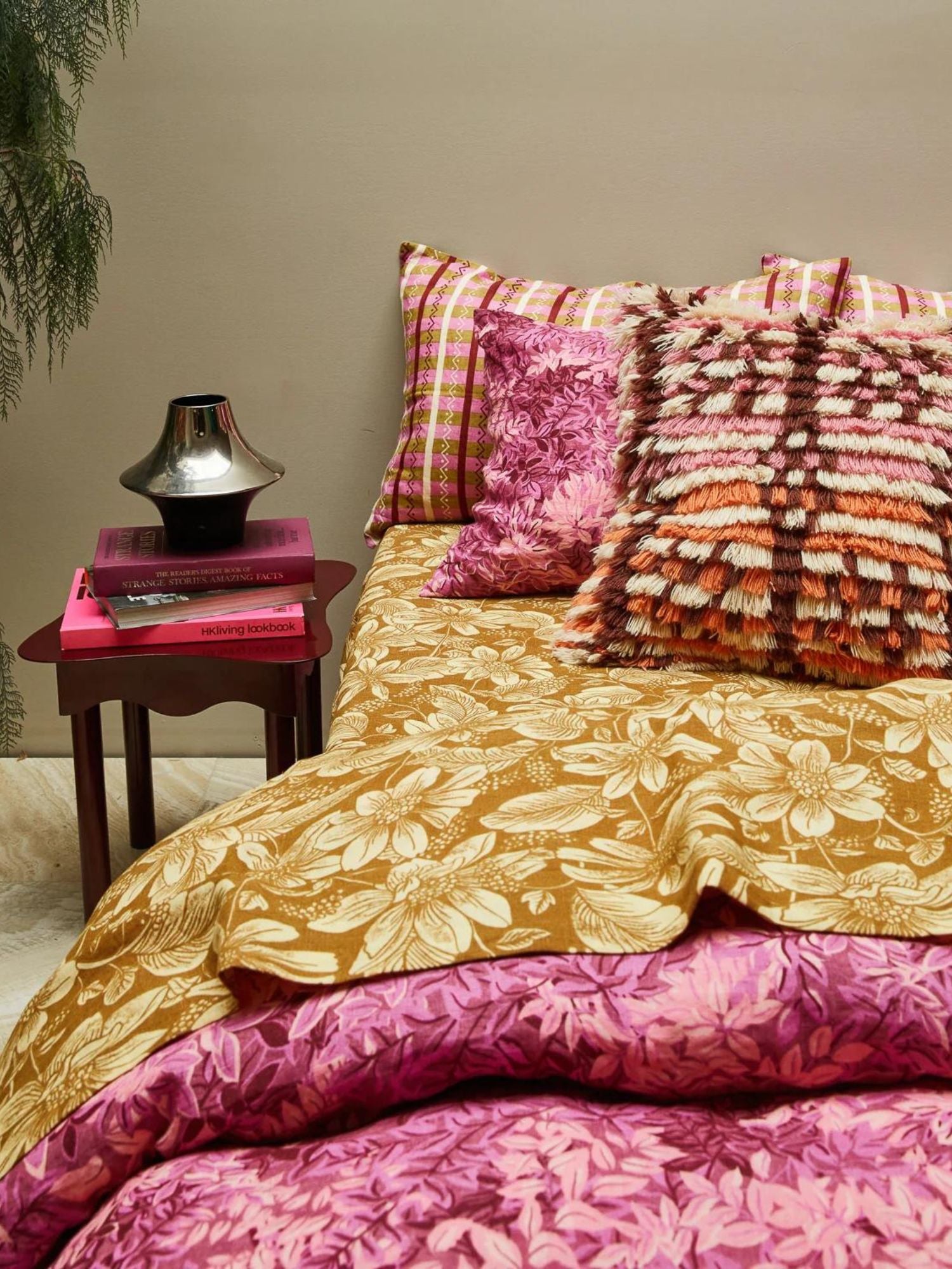 Saanvi Tufted Cushion | Desert