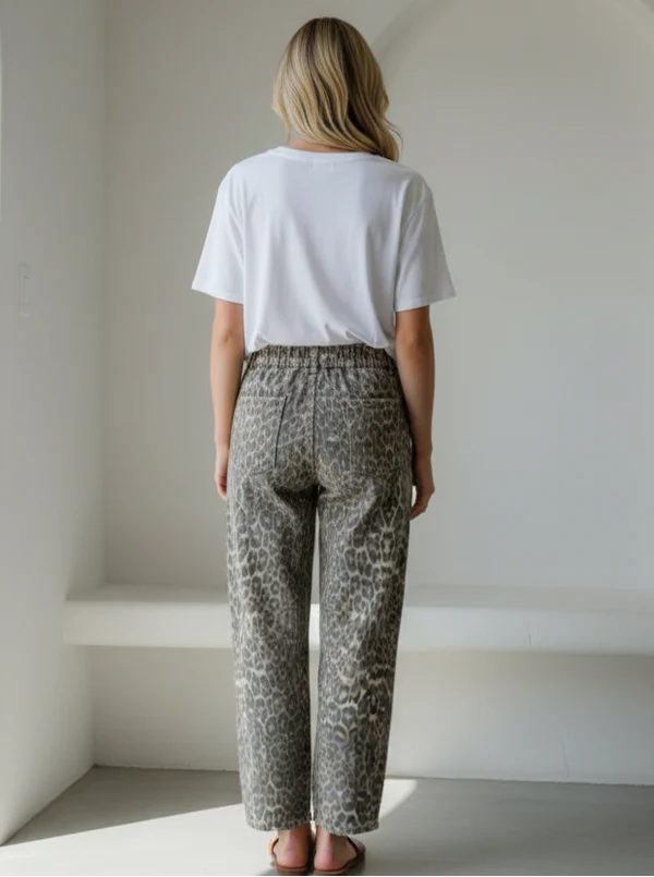 Barrell Leg Leopard Print Jean