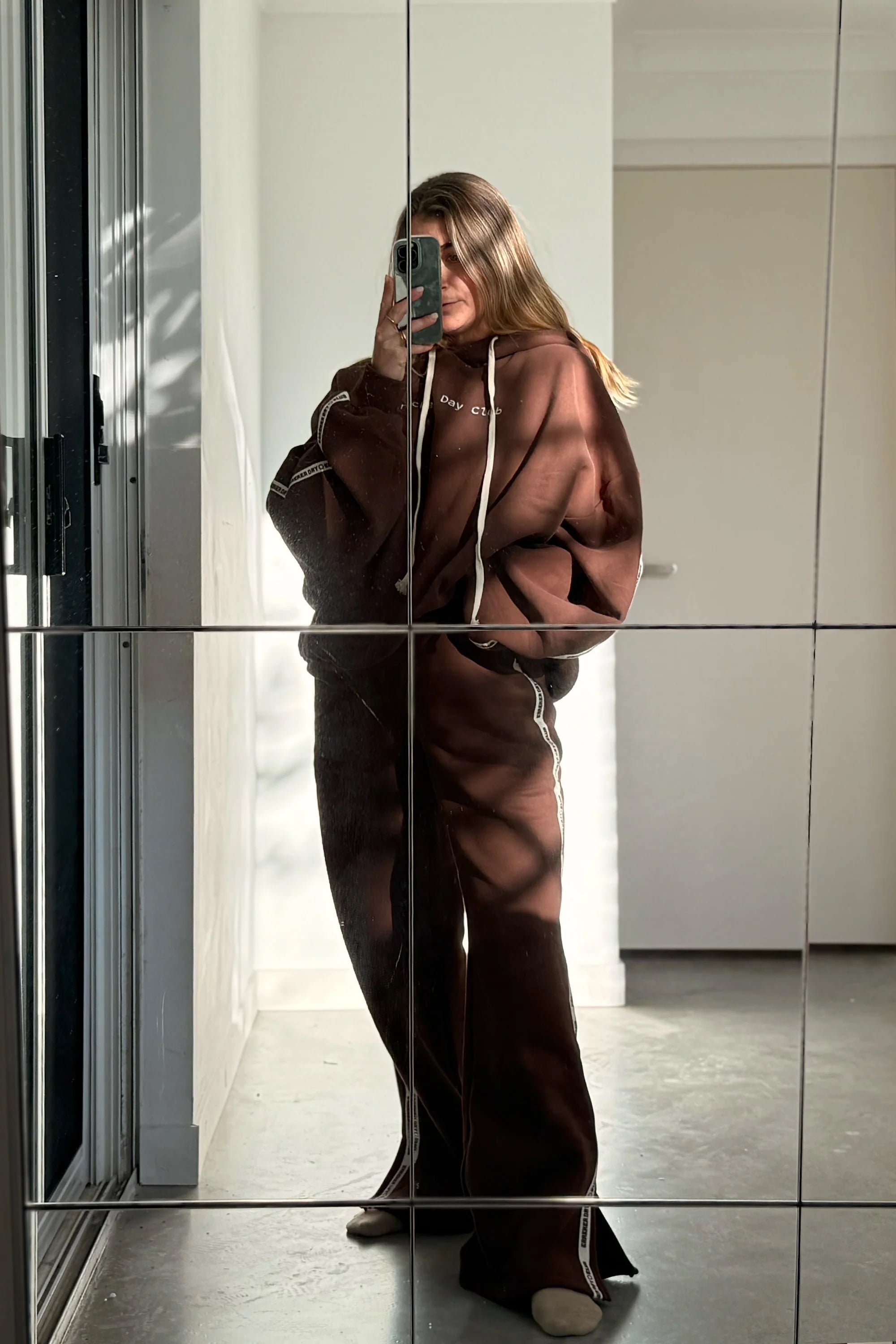 Cracker Day Club - Cloud Racer Sweatpants | Chocolate