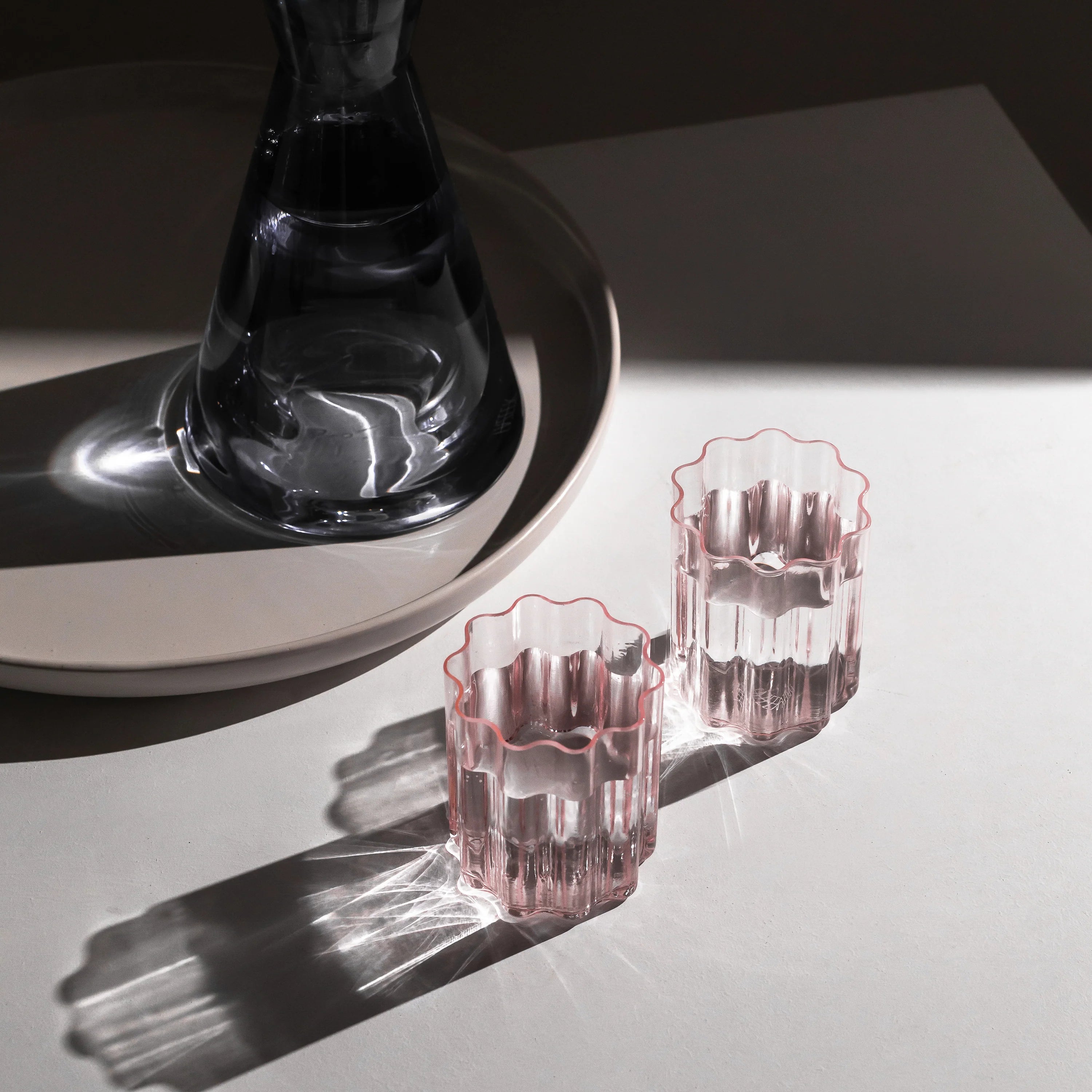 Glasses-Pink-Lifestyle-R_3000x_1.webp